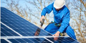 Installation Maintenance Panneaux Solaires Photovoltaïques à Massac